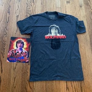 Finn Wolfhard autograph and shirt